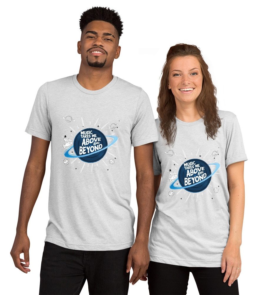 Music Takes Me Above And Beyond: Short sleeve t-shirt